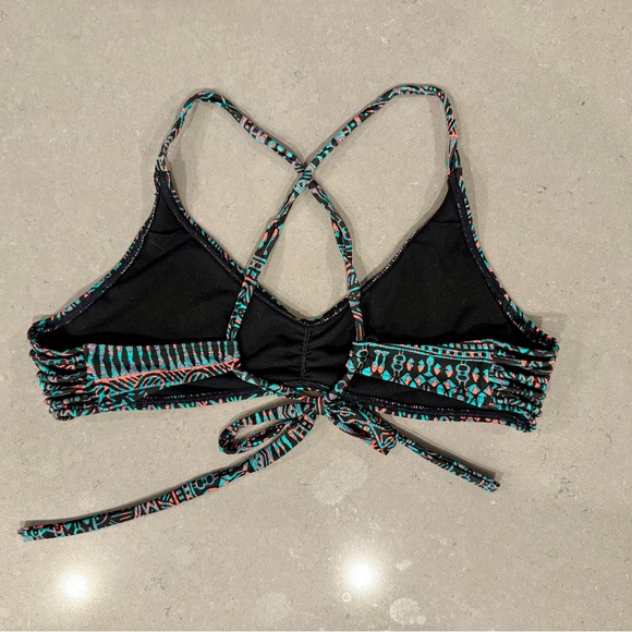 Protest (EU) Patterned Bikini Set - Picture 4 of 7